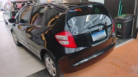 HONDA FIT 1.4 LX 16V FLEX 4P MANUAL HONDA FIT 1.4 LX 16V FLEX 4P MANUAL